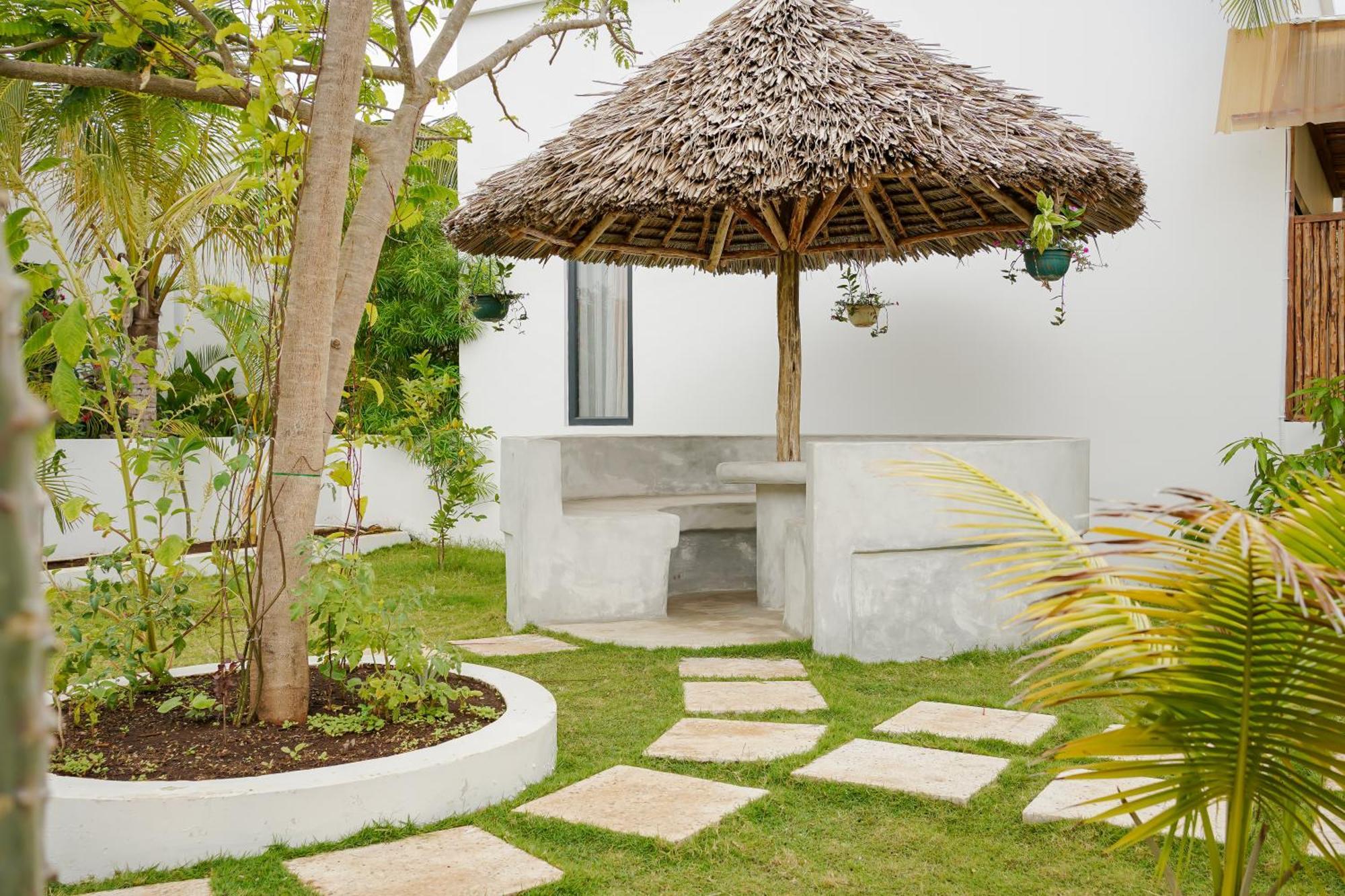 The Bali Resort Zanzibar Pingwe Exterior photo